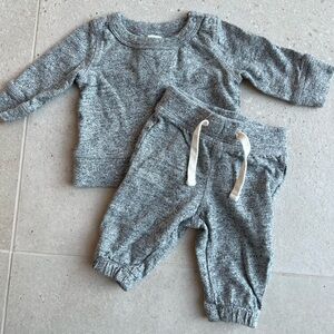 Baby Gap matching sweatsuit set